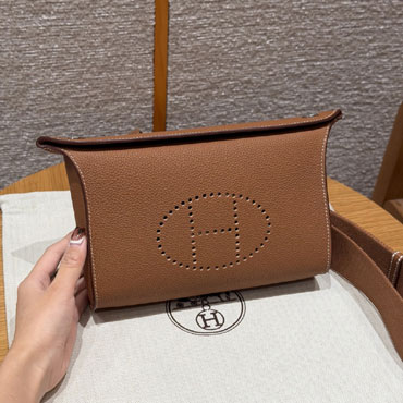 Hermes Videpoches bag Togo H086943CKAB