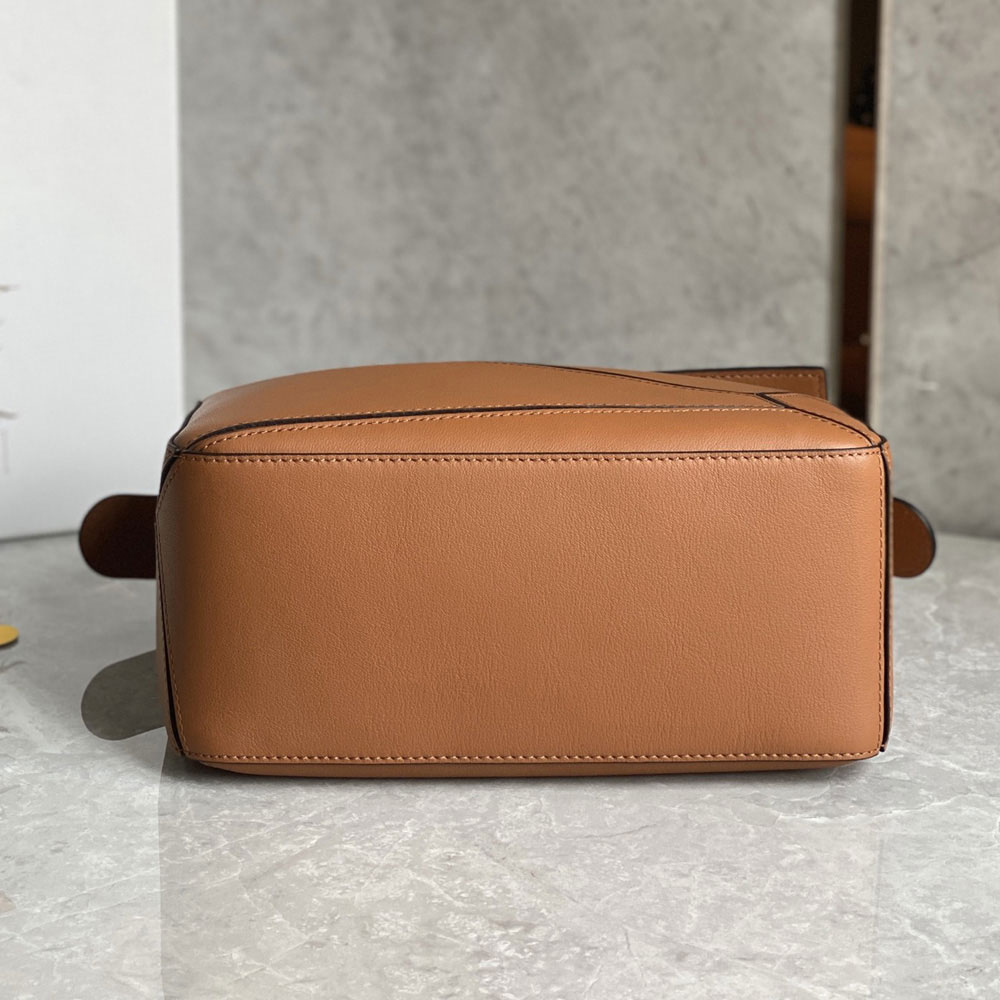 Loewe Small Featherlight Puzzle bag in Brown nappa A510PLSX01 6518: Image 3