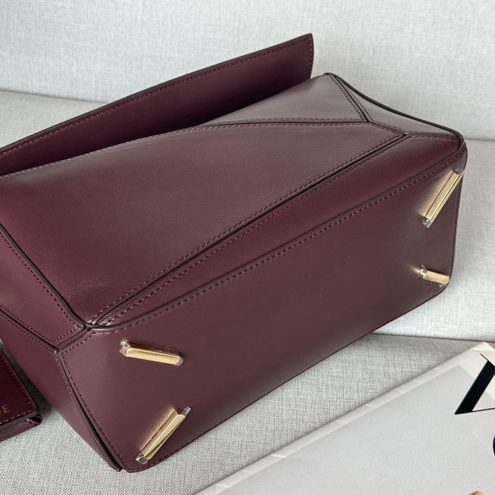 Loewe Small Featherlight Puzzle bag in Burgundy nappa A510PLSX01 7240: Image 3