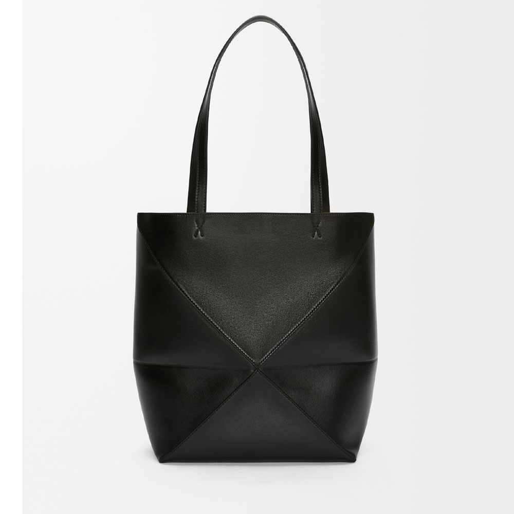 Loewe Medium Puzzle Fold tote in shiny calfskin Black A657G50X01 1100: Image 4