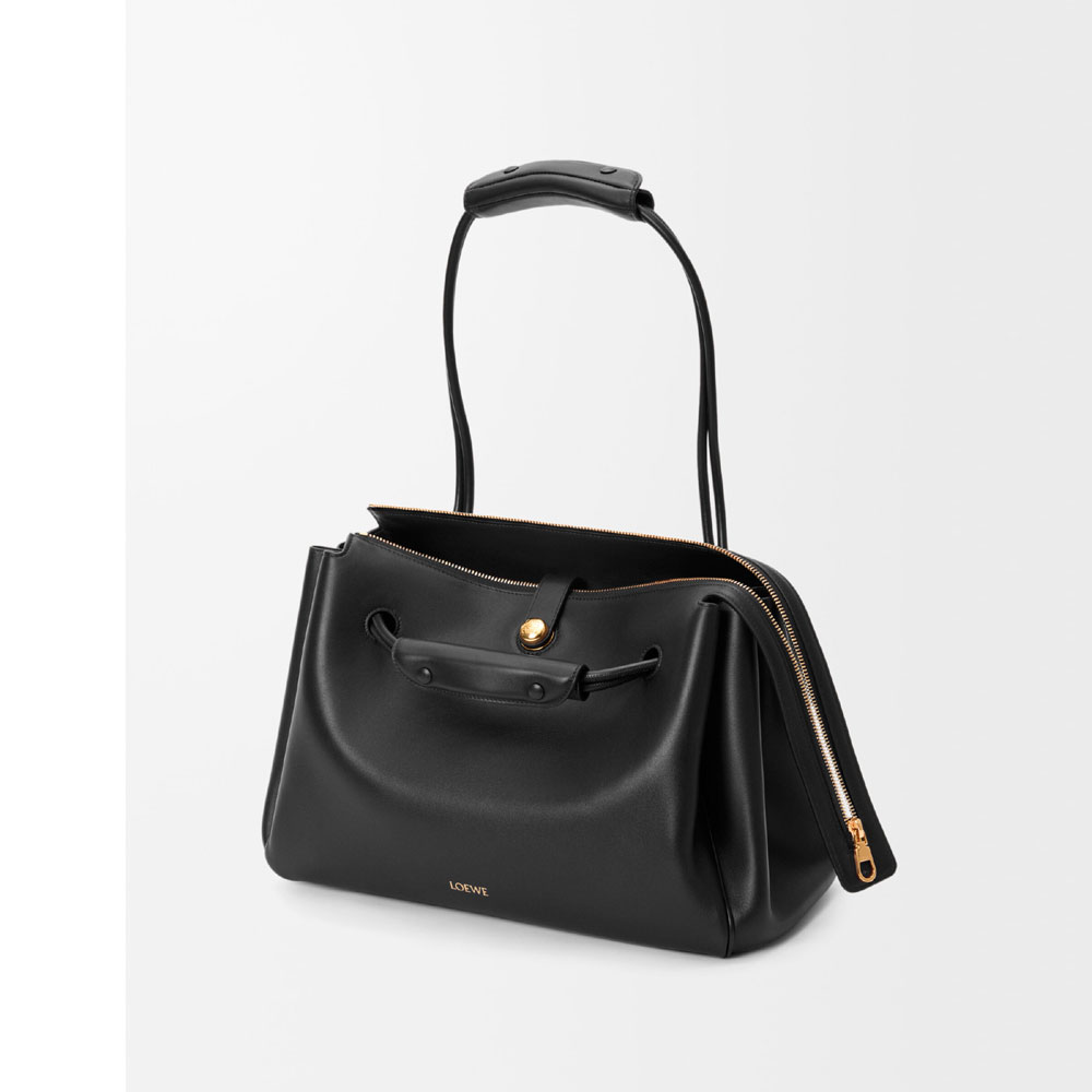 Loewe Large Madrid bag in supple calfskin Black AANBSPBX01 1100: Image 2