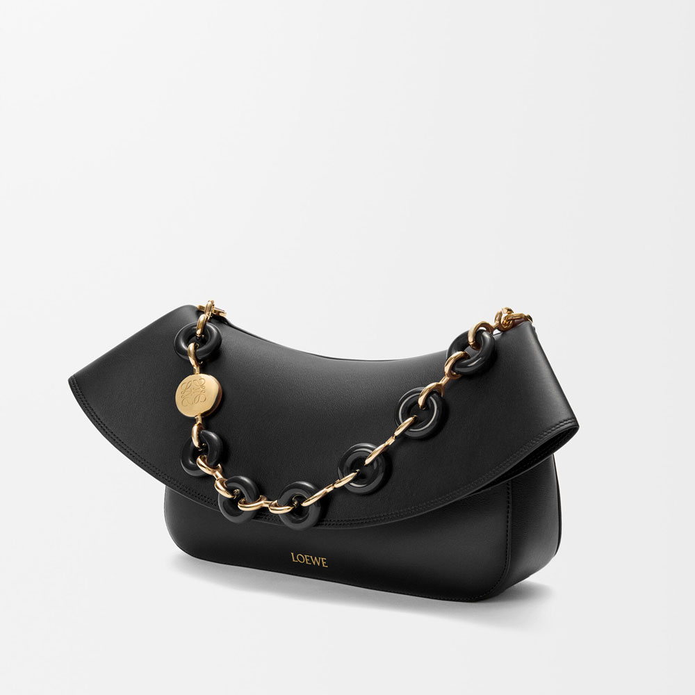 Loewe Medium Ola bag in smooth calfskin Black AP22P22X07 1100: Image 2