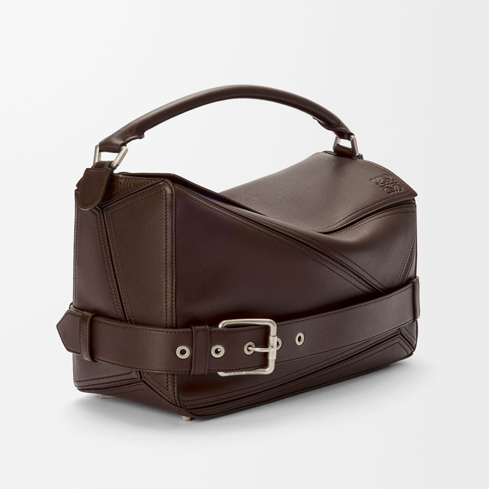 Loewe Large Puzzle Biker bag in shiny calfskin Brown B510BP1X01 0018: Image 2