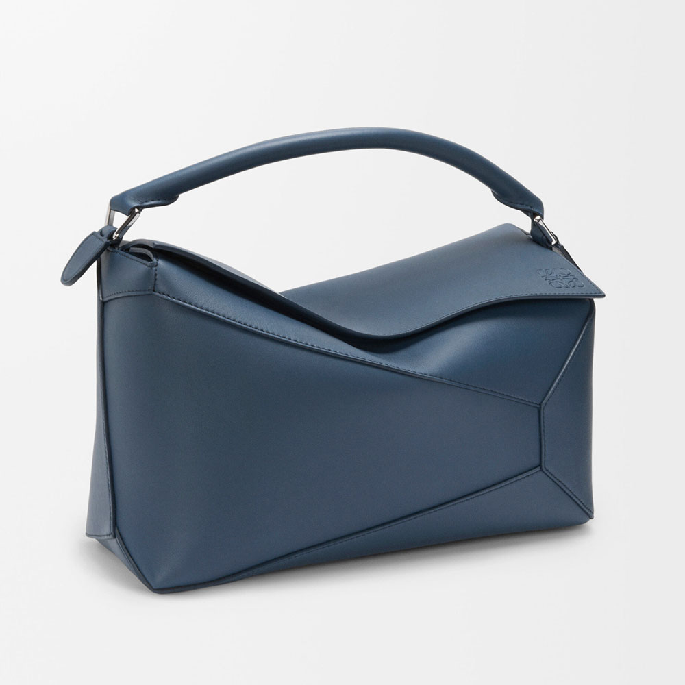 Loewe Large Puzzle Edge bag in classic calfskin Blue B510P00X04 6969: Image 2