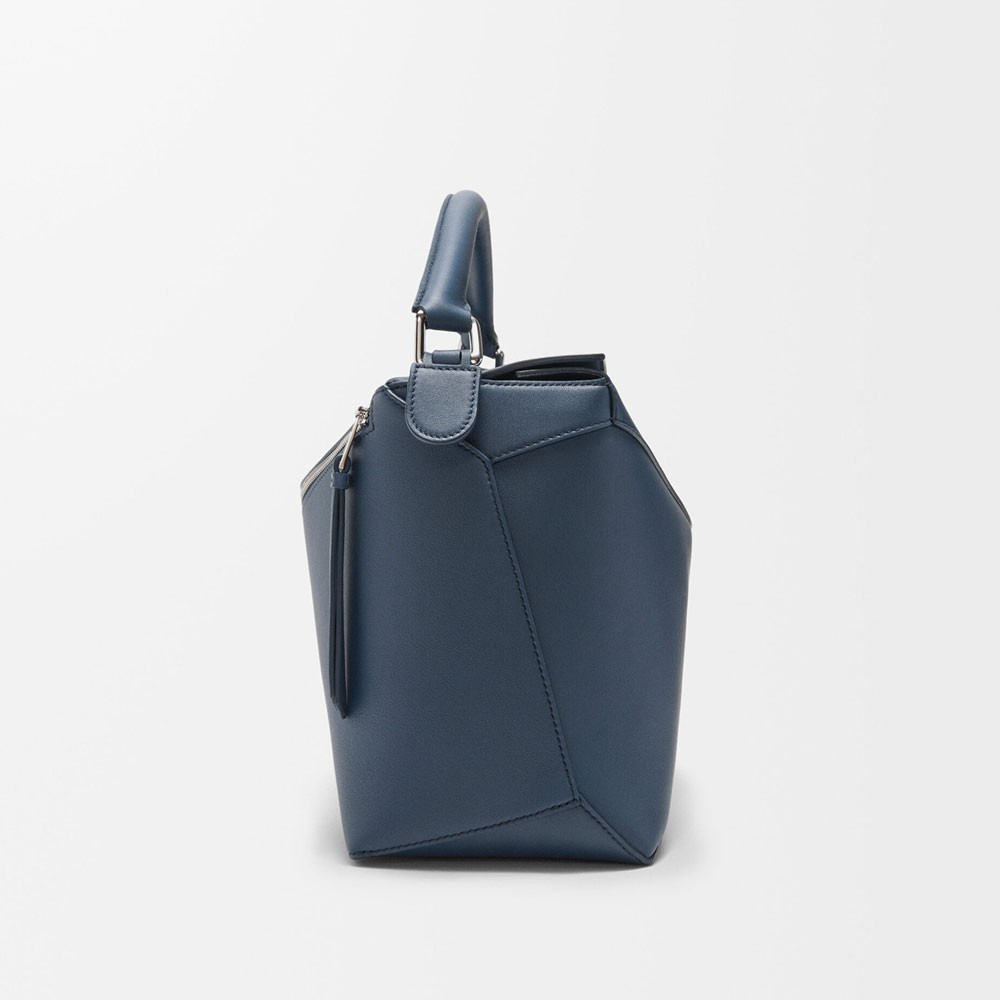 Loewe Large Puzzle Edge bag in classic calfskin Blue B510P00X04 6969: Image 3