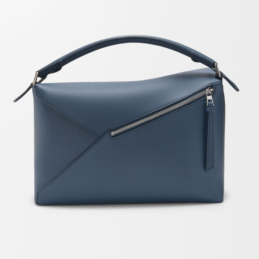 Loewe Large Puzzle Edge bag in classic calfskin Blue B510P00X04 6969: Image 4