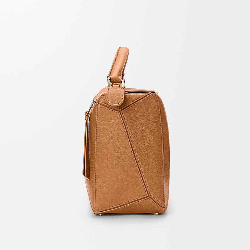Loewe Large Puzzle bag in supple grained calfskin Brown B510PNLX01 6518: Image 3