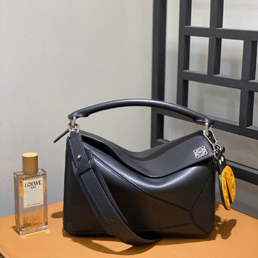 Loewe Medium Featherlight Puzzle Bag In Nappa Lambskin A510PLMX02 1100