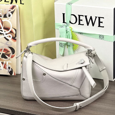 Loewe Panta Small Puzzle Bag In Shiny Calfskin A510S21XDC 1769