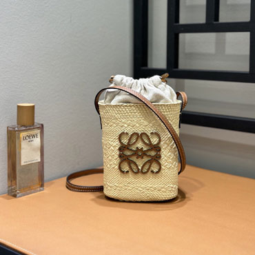 Loewe Square Pocket In Iraca Palm And Calfskin C630G35X05 2435