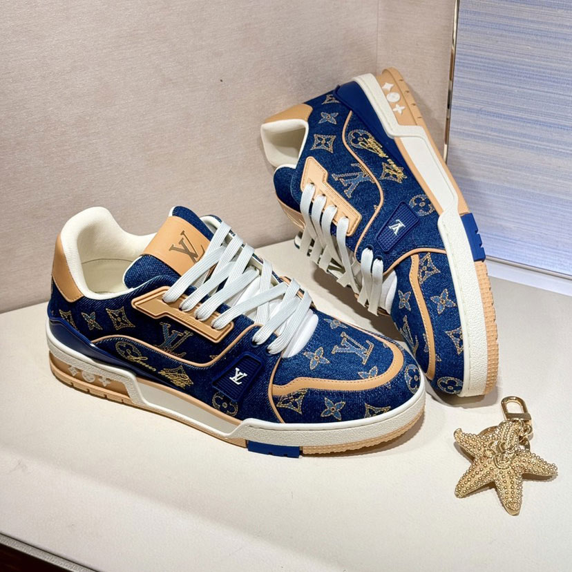 Louis Vuitton Trainer Sneaker 1AJ363: Image 1