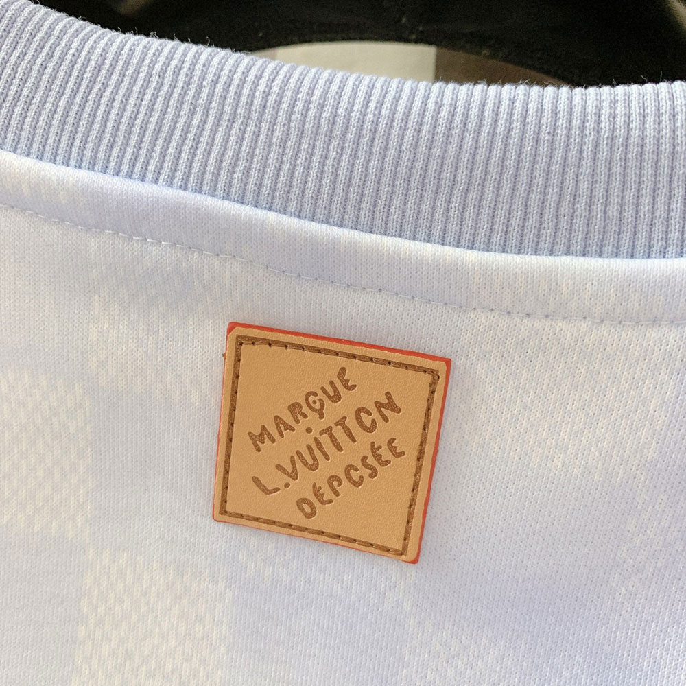 Louis Vuitton Long-Sleeved Printed Crewneck 1AJRAN: Image 4