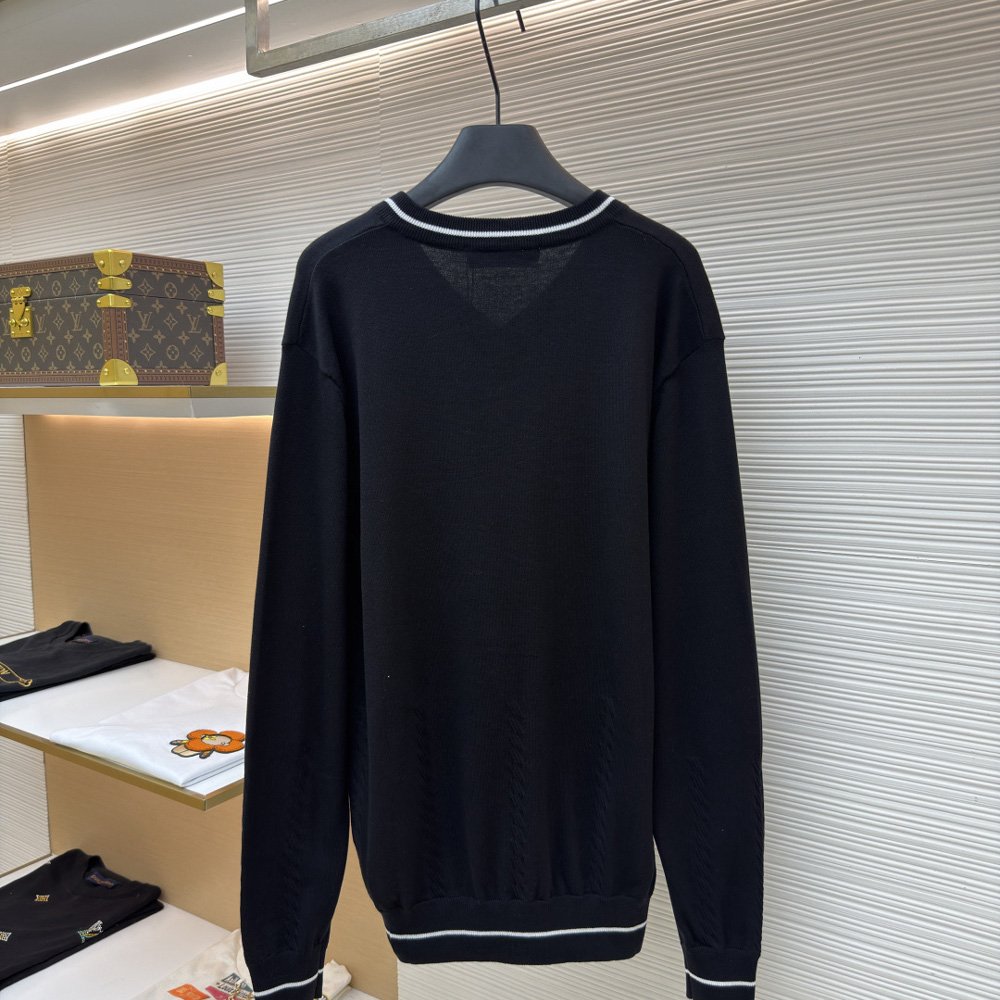 Louis Vuitton Silk Blend Cable V-Neck Pullover 1AK702: Image 2