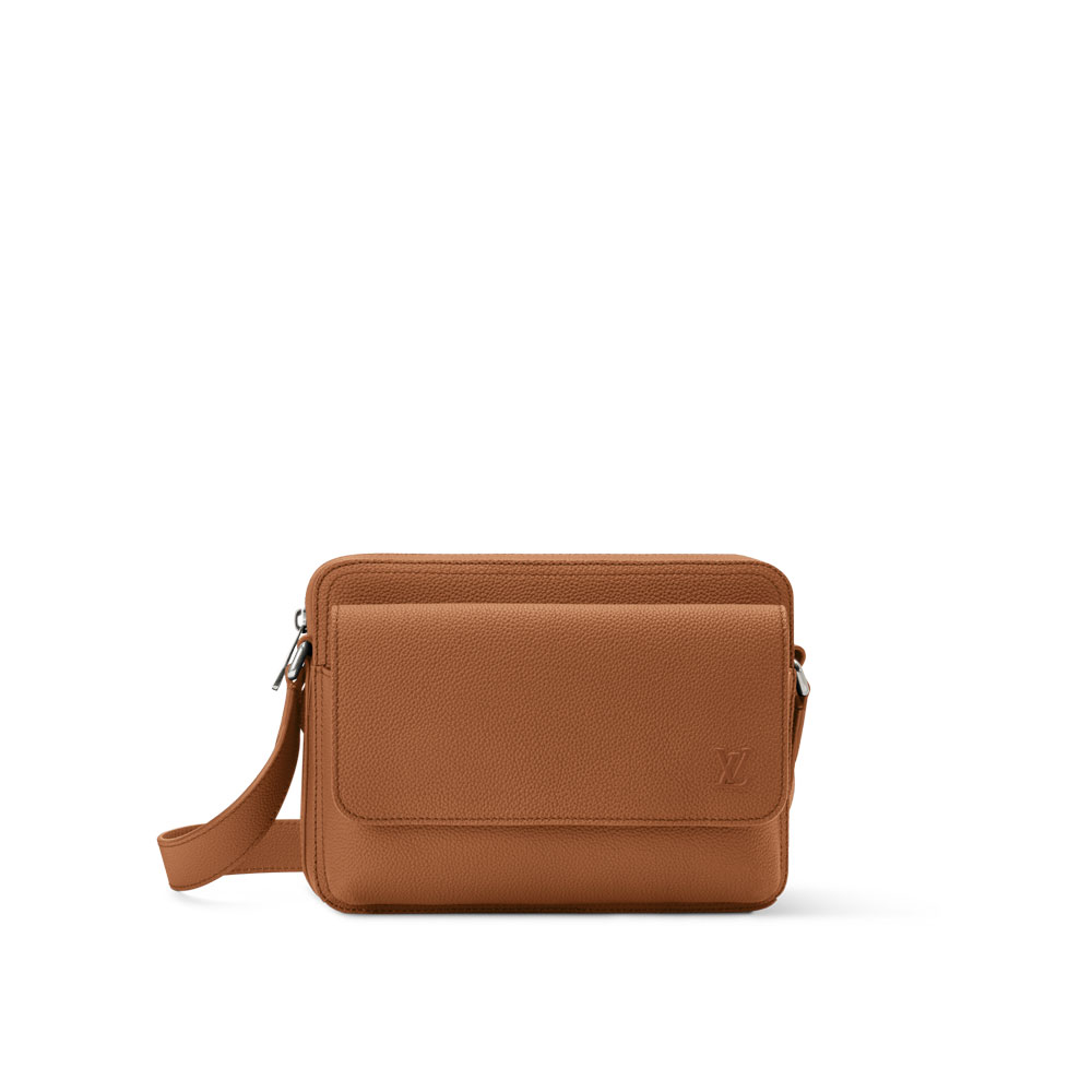 Louis Vuitton Boarding Messenger LV Aerogram M25981: Image 1