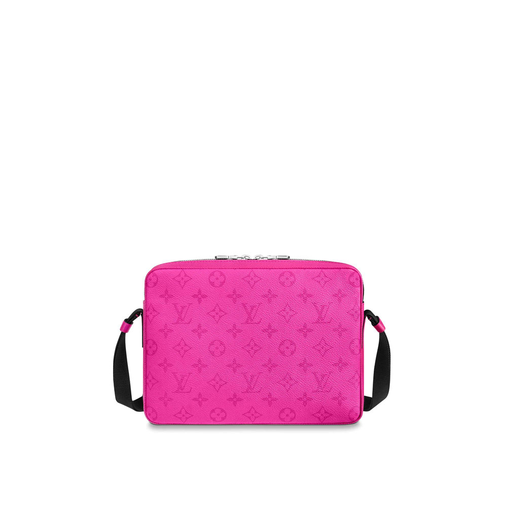 Louis Vuitton Outdoor Messenger K45 M30765: Image 3