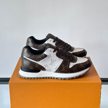 Louis Vuitton Run Away Sneaker 1ADET9