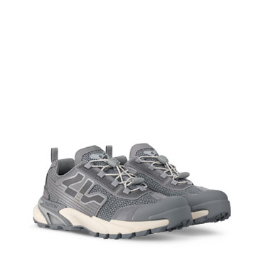 Louis Vuitton Runner Tatic Sneaker in Gray 1AHA89