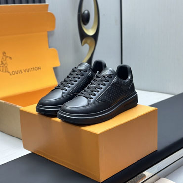 Louis Vuitton Beverly Hills Sneaker 1AHQYD