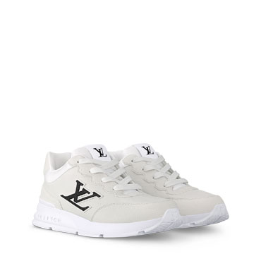 Louis Vuitton Classic Sneaker in White 1AHSTJ