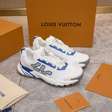 Louis Vuitton Runner Tatic Sneaker 1AHTWV