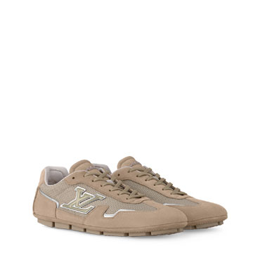 Louis Vuitton Rally Sneaker in Beige 1AHU02