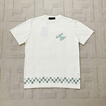 Louis Vuitton Embellished Short-Sleeved Crewneck 1AHVO8