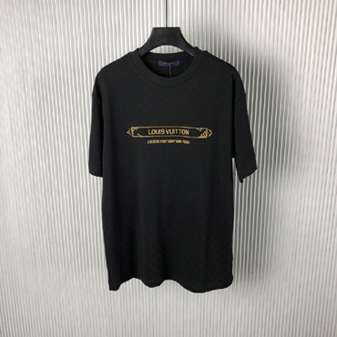 Louis Vuitton Embellished Damier Pique T-Shirt 1AHW20