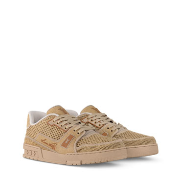 Louis Vuitton Trainer Sneaker in Beige 1AHWEA