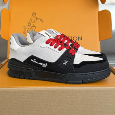 Louis Vuitton Trainer Sneaker 1AJ420