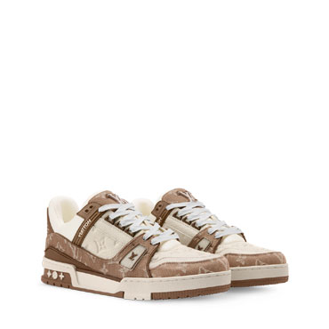 Louis Vuitton Trainer Sneaker in Brown 1AJAH0