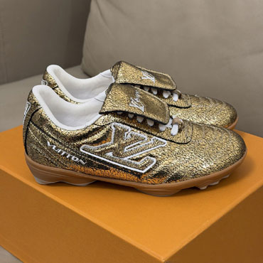 Louis Vuitton Footprint Soccer Sneaker 1AJALQ