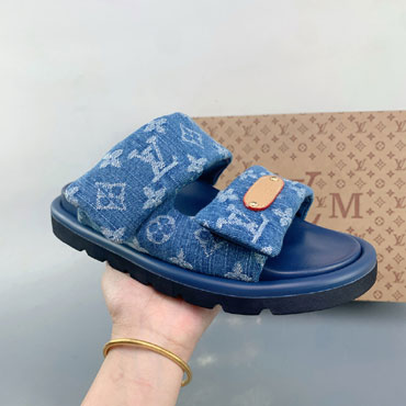 Louis Vuitton Pool Pillow Comfort Mule 1AJN80