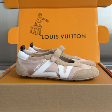 Louis Vuitton Sneakerina Mary Jane 1AJP00