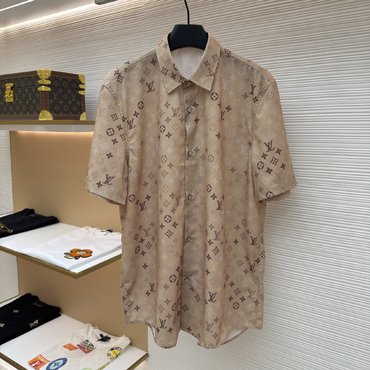 Louis Vuitton Monogram Short-Sleeved Shirt 1AK77Y