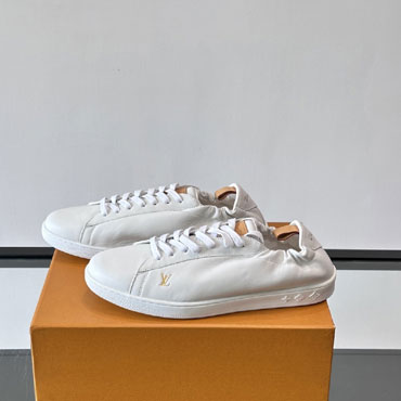 Louis Vuitton Soft Sneaker 1AKC72
