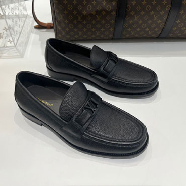 Louis Vuitton Major Loafer 1AKCX7