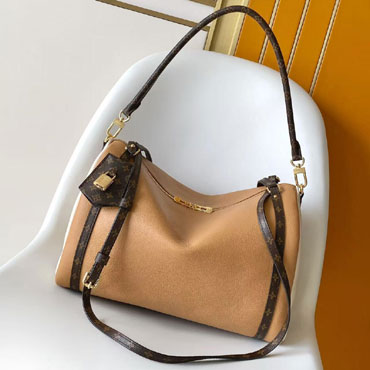 Louis Vuitton Express MM M2A076