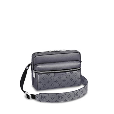 Louis Vuitton Outdoor Messenger K45 M30830