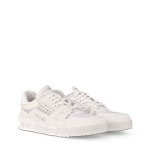Louis Vuitton Trainer Sneaker in White 1AHTJJ