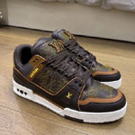 Louis Vuitton Trainer Sneaker 1AK85T