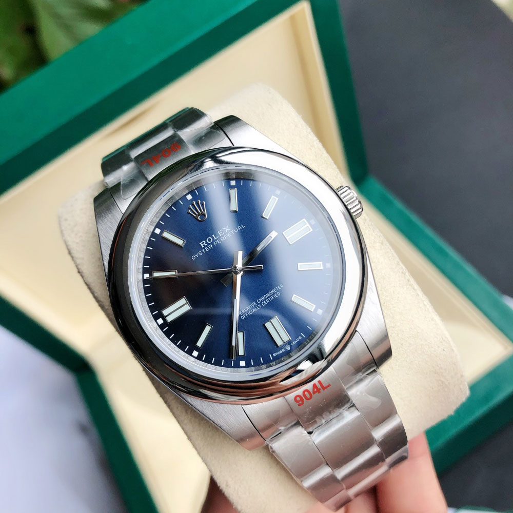 Rolex Oyster Perpetual 41mm m124300-0003 Watch: Image 2