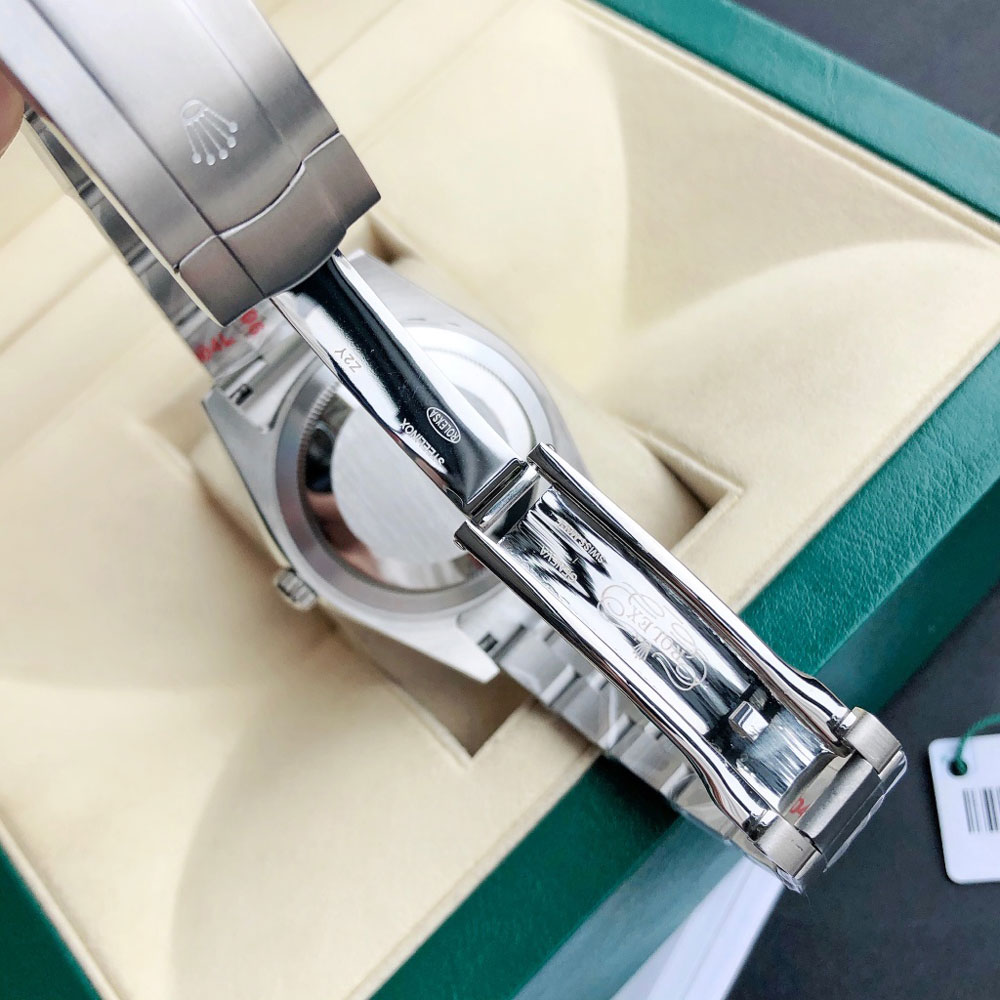 Rolex Oyster Perpetual 41mm m124300-0003 Watch: Image 4