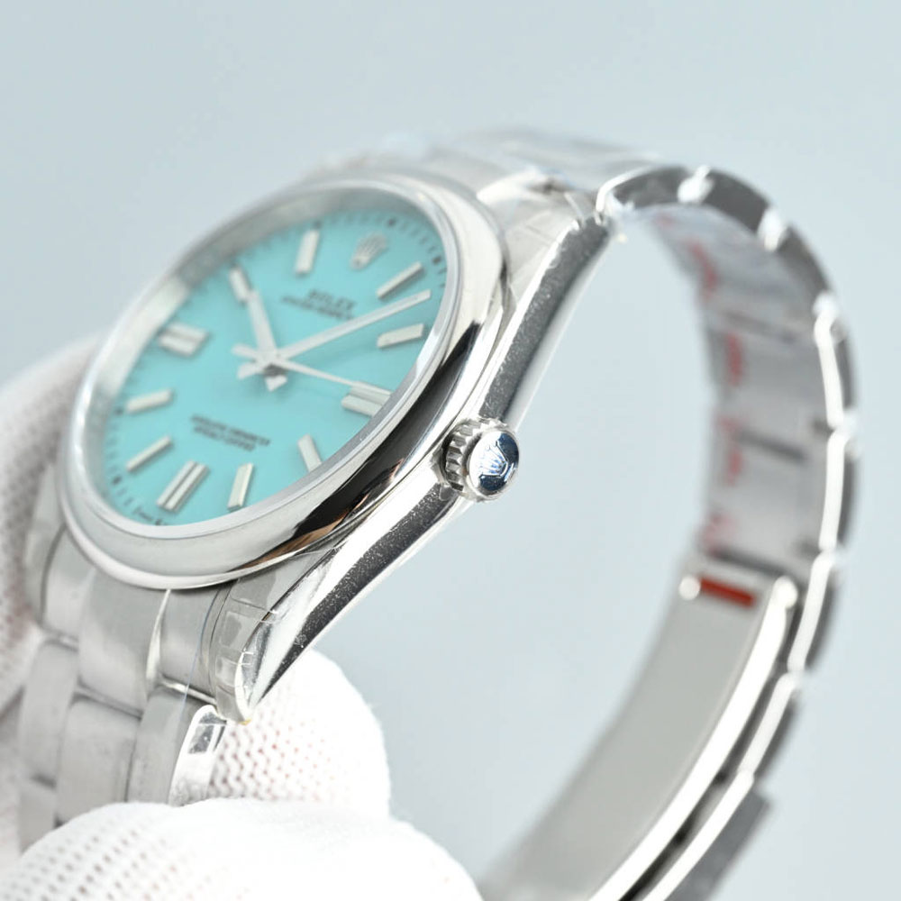 Rolex Oyster Perpetual 41mm m124300-0006 Watch: Image 3
