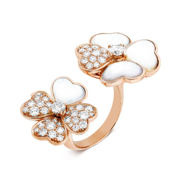 Van Cleef Arpels Cosmos Between the Finger ring VCARO55100