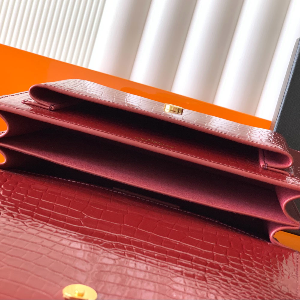 YSL Sunset Medium In Crocodile-Embossed Leather In Bordeaux 442906 DND0J 6147: Image 4