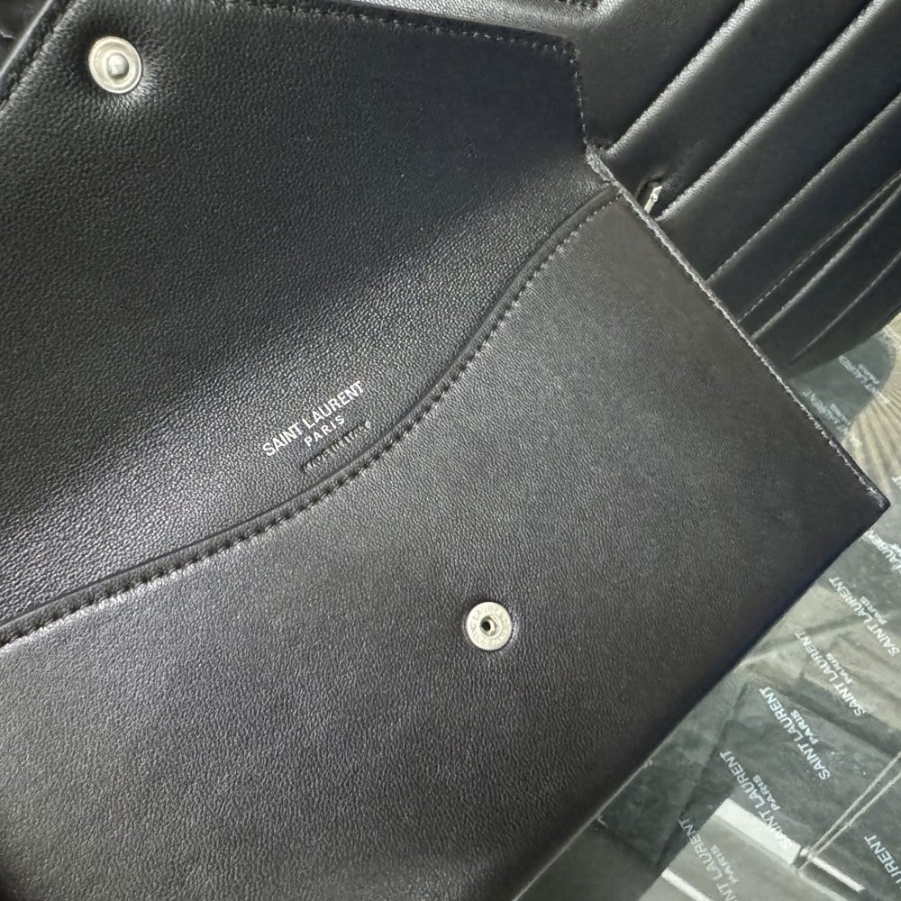YSL Loulou Large In Matelasse Lambskin in Black 803541 AAE4Y 1000: Image 4