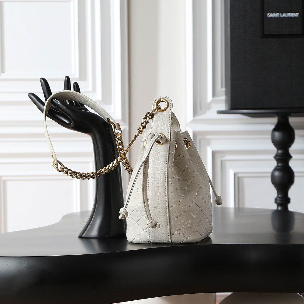 YSL Cassandre Bucket Bag In Lambskin in White 840886 1EL07 9207: Image 2