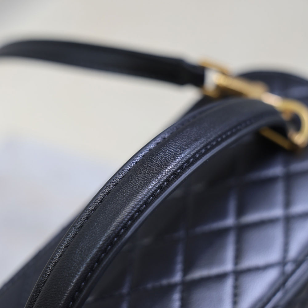 YSL Gaby Large Vanity Bag In Lambskin in Black 851572 1EL07 1000: Image 4