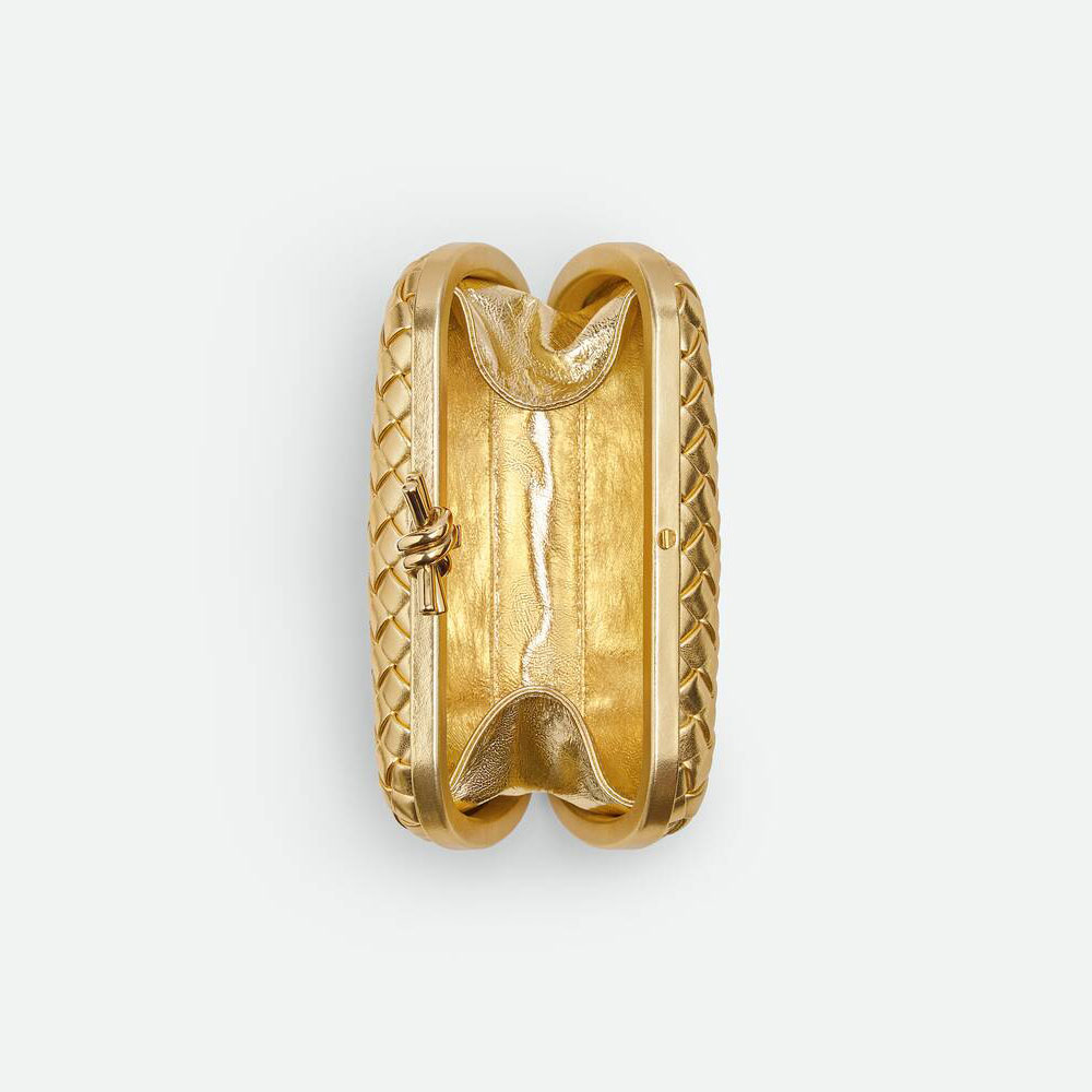 Bottega Veneta Knot in Gold 804928 V4PD1 8922: Image 2