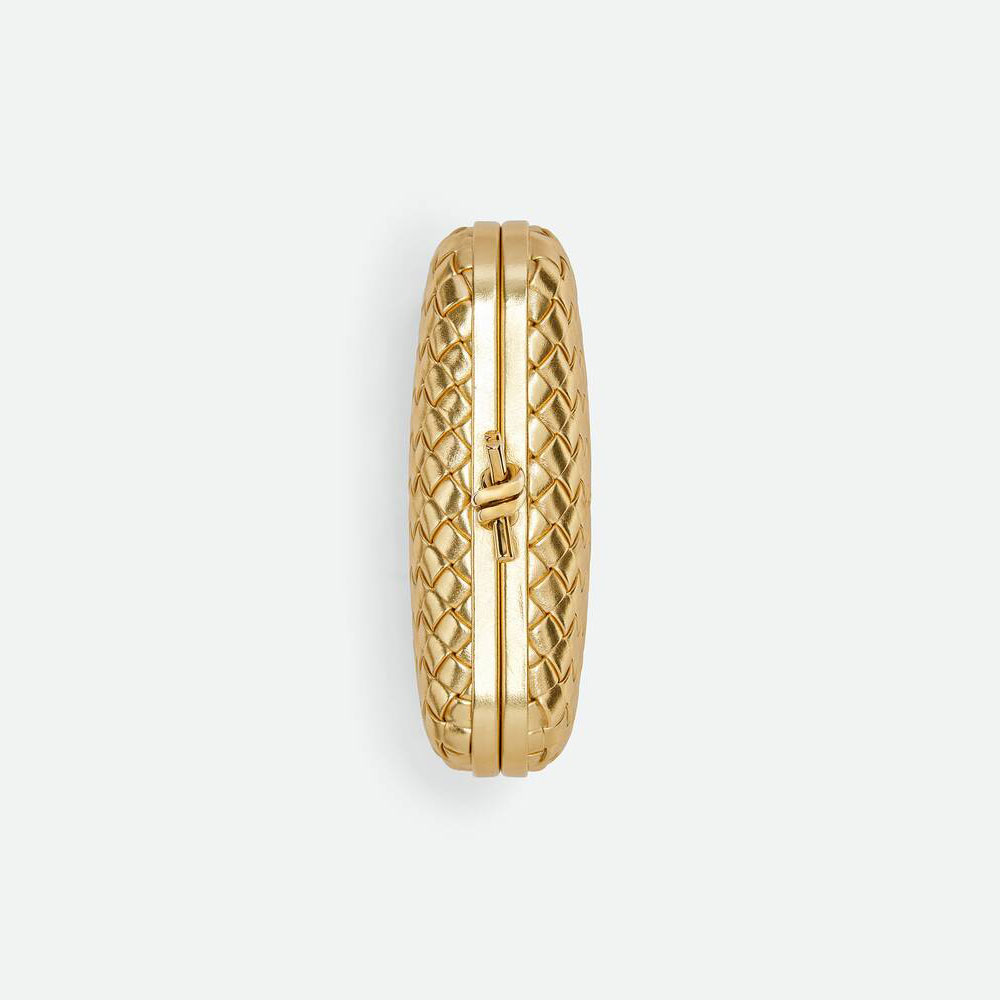 Bottega Veneta Knot in Gold 804928 V4PD1 8922: Image 4